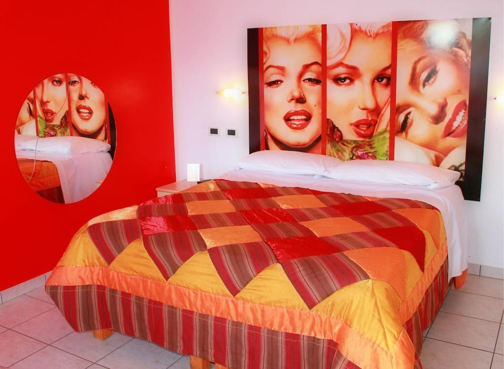 Hotel Villa Cesare B&B Alba Adriatica Szoba fotó