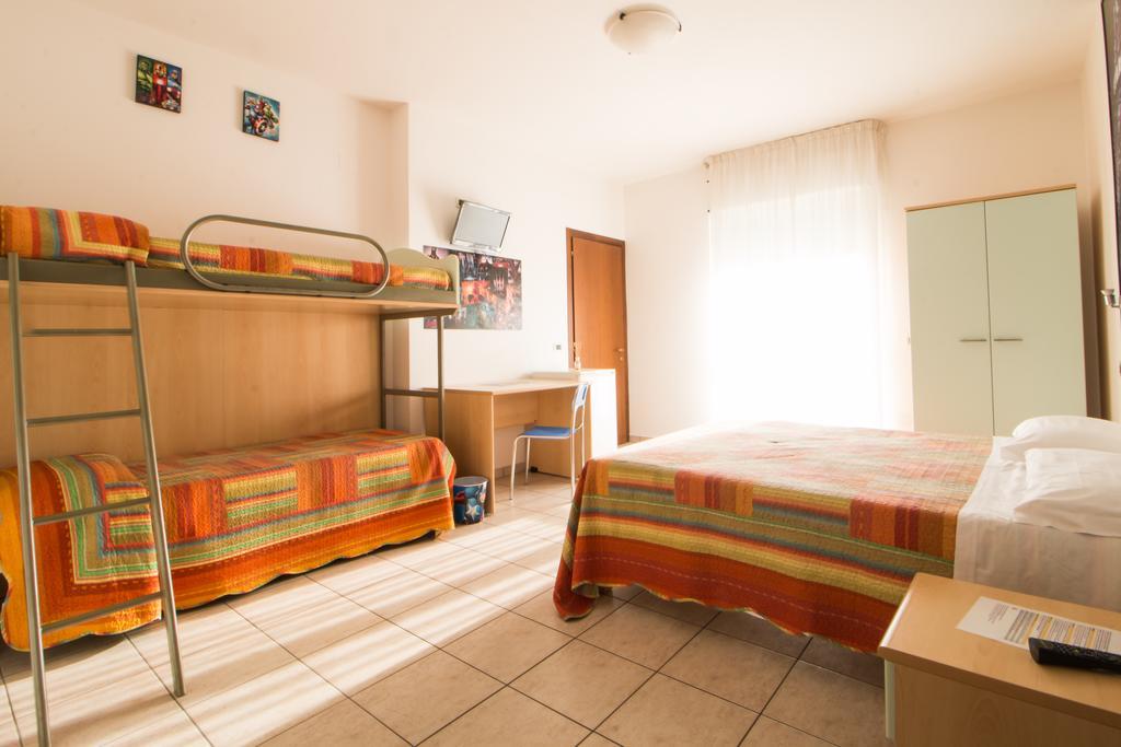 Hotel Villa Cesare B&B Alba Adriatica Kültér fotó